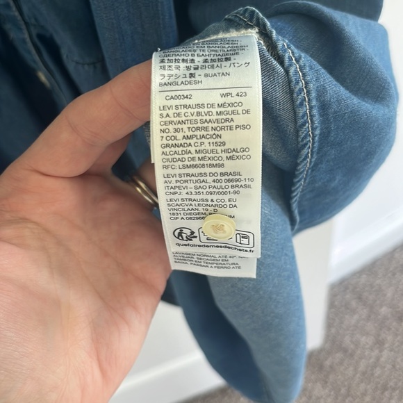 EUC Levi's Denim Blue 3/4 Sleeve Dress - Picture 4 of 8
